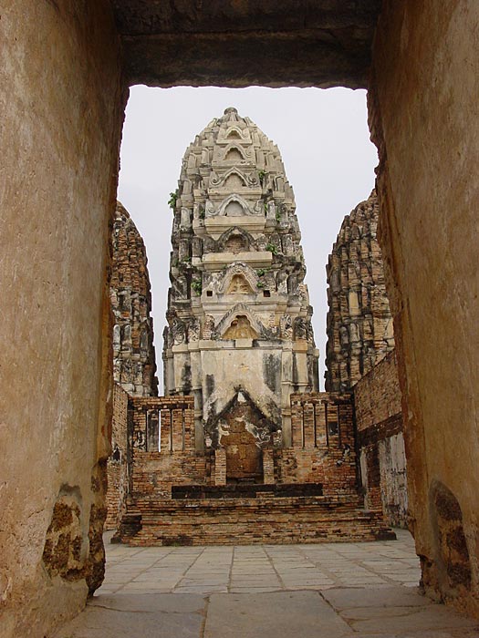 Wat Si Sawai at Sukhothai National Park, Thailand