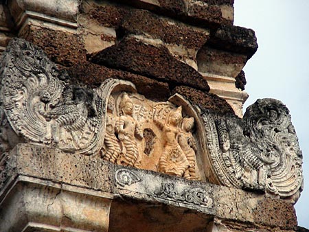 Lintel on a prang of the central stupa group, Wat Mahathat, Sukhothai