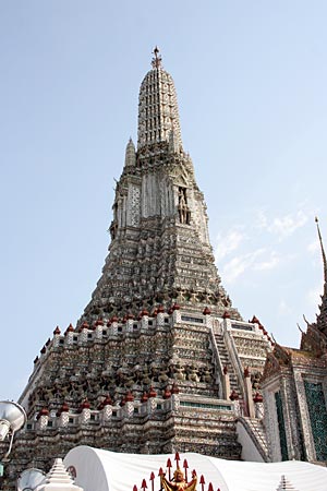 Central Prang (Phra Prang) at Wat Arun