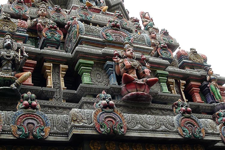 Images on the Gopuram of Wat Khaek Silom, Bangkok