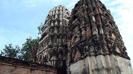 The central and eastern prang at Wat Si Sawai, Sukhothai.